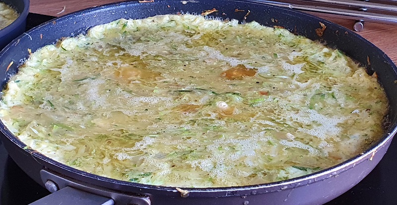 کدو کدو ماهی تابه ای koko_kado_mahitabei_3.jpg